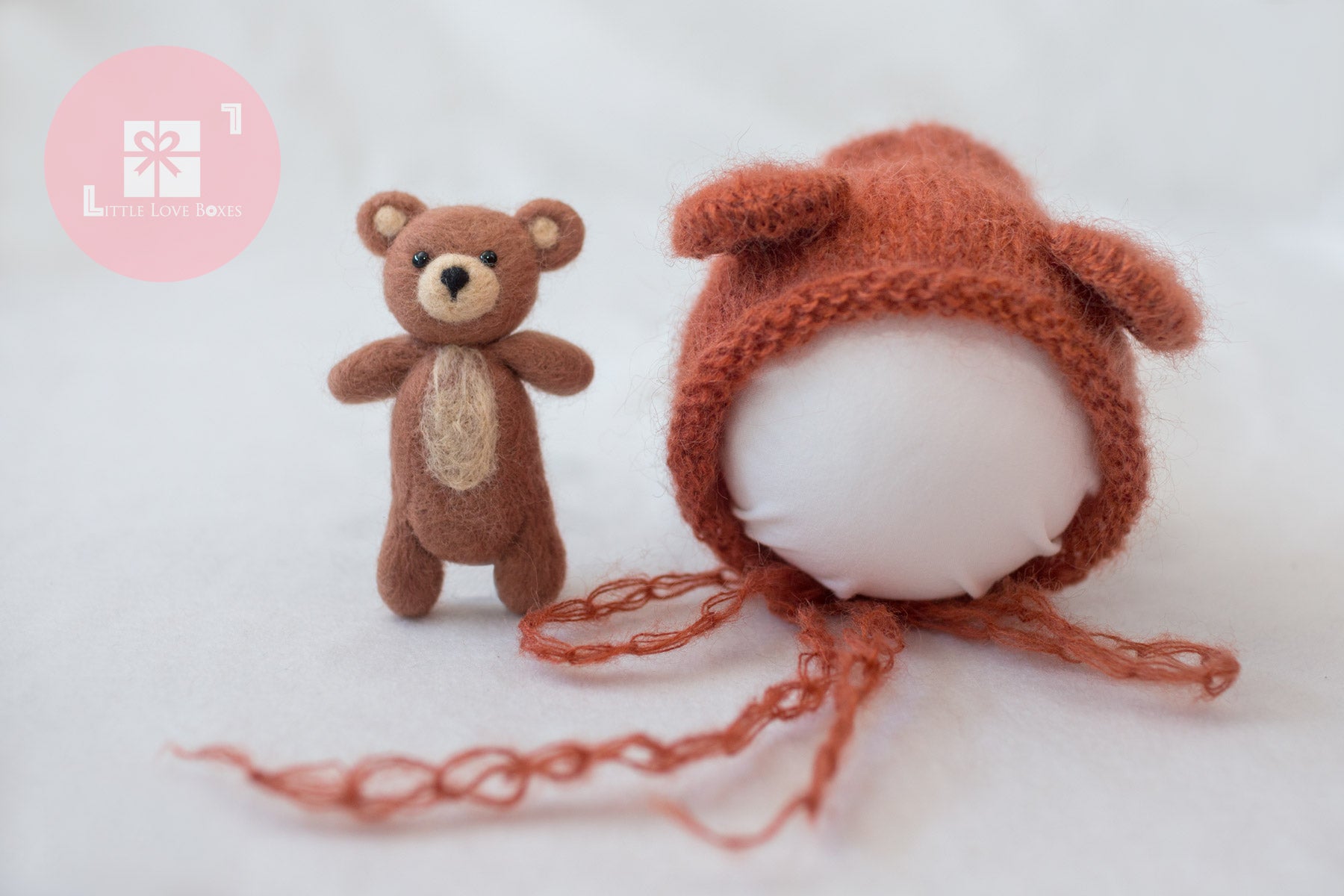 1019 Little teddies (Newborn Photography Prop) - Little Love Boxes