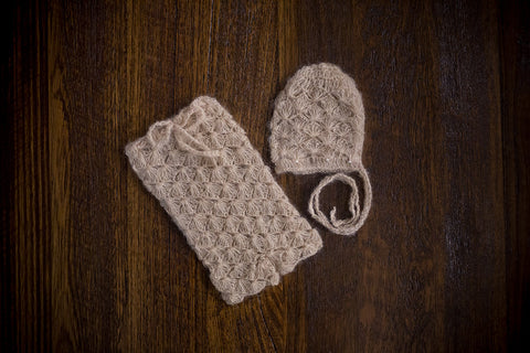 1009 Lace Knit Pants and Bonnet Beige (newborn) - Little Love Boxes
