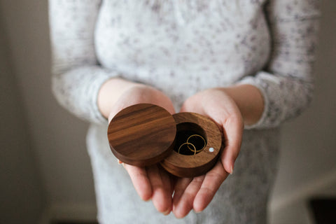 8002 Wooden Round Ring box - Little Love Boxes